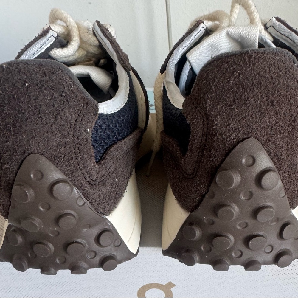 Stylish Black and Brown Sneakers - Picture 4 of 8